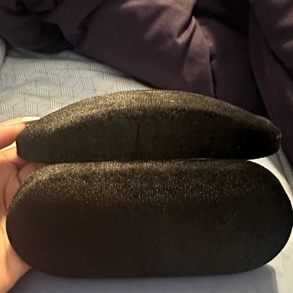 Tom Ford Sleek Black Sunglasses Case - Picture 3 of 3